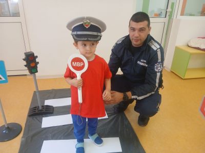 ,, Зная как да се движа безопасно'' - ДГ Славейче - Дерманци